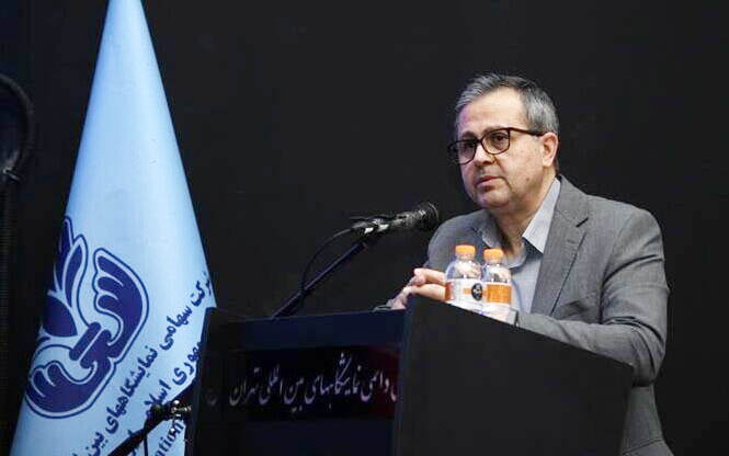 به گزارش پترو جنوب به نقل از شانا، حمیدرضا عجمی روز (سه‌شنبه، یکم مهر) در پیش‌نشست سوم همایش بین‌المللی سرمایه‌گذاری و تأمین مالی در صنعت نفت، گاز و پتروشیمی با یادآوری رشادت‌ها و جانفشانی‌های دوران دفاع مقدس، شرایط کنونی کشور را نیازمند تلاش مضاعف و برنامه‌ریزی دقیق دانست و اظهار کرد: صنعت پتروشیمی یکی از ستون‌های اصلی اقتصاد ایران است و امروز به‌عنوان موتور محرک توسعه و ارزآوری پایدار نقش‌آفرینی می‌کند.