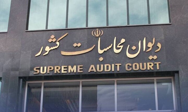 به گزارش پترو جنوب به نقل از ایسنا، در اجرای حسابرسی منابع و پیگیری وصول مطالبات مرتبط با بند (ز) تبصره (۷) قانون بودجه سال ۱۴۰۳، مبنی بر واریز سهم ۲.۵درصد از ارزش هر تن اتیلن تولیدی و فروشرفته حاصل از خوراک اتان، با نظارت و پیگیری صورت گرفته، بدهی هفت شرکت پتروشیمی شناسایی و بخشی از آن وصول و به خزانه واریز شد.