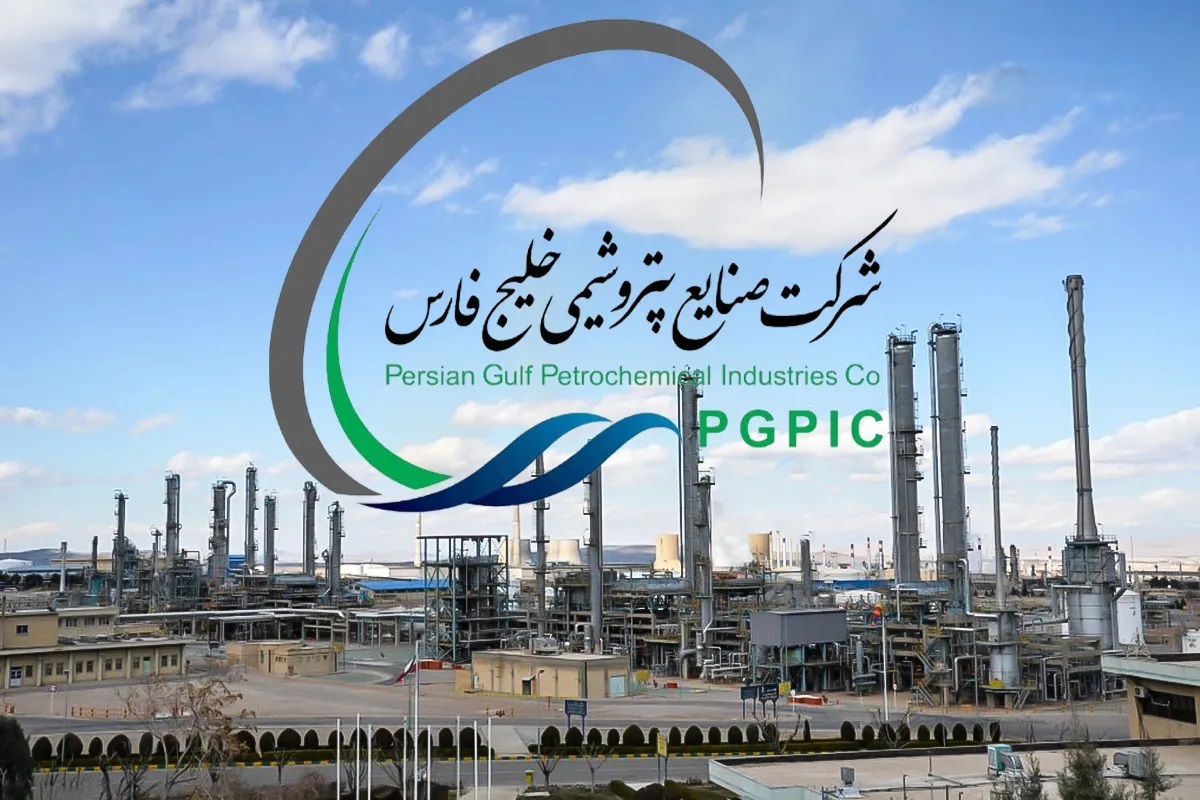 به گزارش پترو جنوب، سرورقاراخانی، کارشناس بازارسرمایه به آخرین وضعیت از مجمع عمومی عادی سالیانه شرکت صنایع پتروشیمی خلیج‌فارس پرداخت و گفت: هلدینگ پتروشیمی خلیج فارس یکی از بزرگ‌ترین بازیگران صنعت پتروشیمی در کشور است و به عنوان شرکت بزرگ بورسی، تأثیر قابل توجهی بر بازار سرمایه ایران دارد.