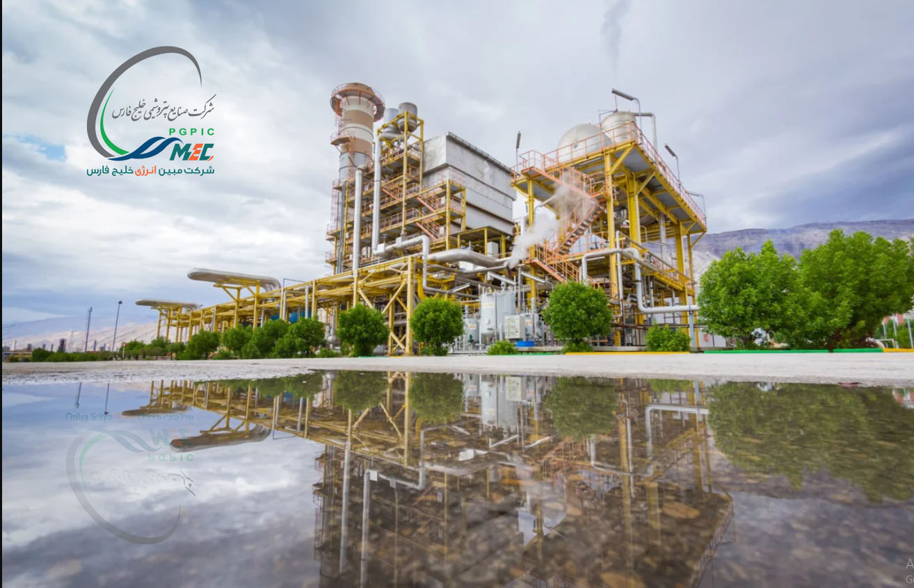 به گزارش پتروجنوب: این دستاورد نشان‌دهنده تعهد مبین انرژی به رعایت استانداردهای زیست‌محیطی، تولید پاک و مدیریت پایدار فرآیندها در حوزه انرژی و خدمات جانبی صنعت پتروشیمی است؛ حوزه‌ای که حساسیت و اهمیت ویژه‌ای در توازن میان توسعه صنعتی و حفظ محیط‌زیست دارد.