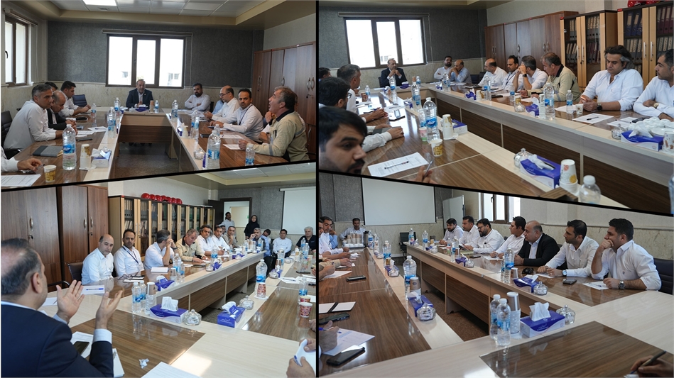 به گزارش پتروجنوب به نقل از روابط عمومی و امور فرهنگی شرکت پتروشیمی مروارید، در این رویداد که با حضور مدیر منابع انسانی و خدمات رفاهی و سایر رؤسای واحد برگزار شد، بهصورت حضوری پاسخگوی سوالات و مشکلات همکاران بودند.