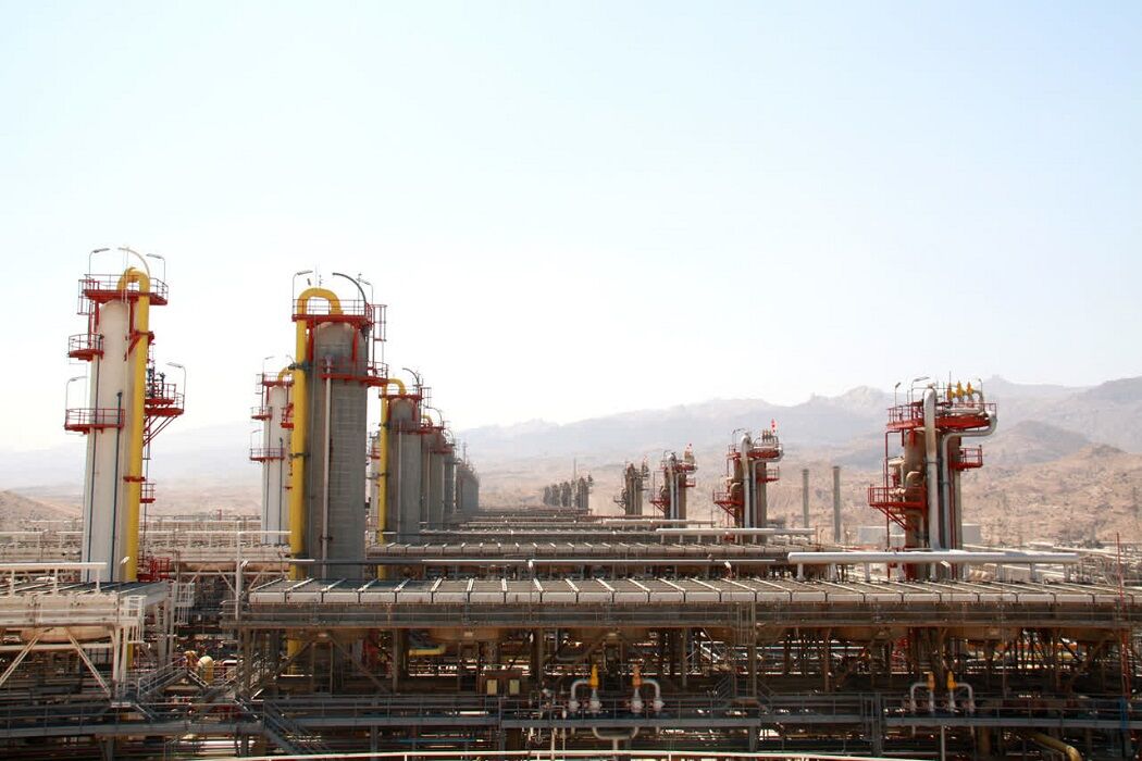 به گزارش پترو جنوب به نقل از شرکت پالایش گاز فجر جم، حمید خدری درباره تولید گاز شیرین به‌عنوان اصلی‌ترین محصول این شرکت اظهار کرد: مقدار گاز تصفیه‌شده این شرکت در ۹ ماهه امسال ۱۳ میلیارد و ۷۶۰ میلیون مترمکعب بوده است که نسبت به مدت مشابه پارسال، ۴.۵ درصد رشد نشان می‌دهد.