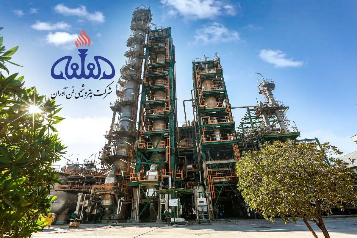 به گزارش پترو جنوب به نقل از ایلنا، حسین رفیق‌دوست، مدیرعامل شرکت پتروشیمی فن‌آوران در جلسه فرصت‌ها و دستاوردهای پتروشیمی فناوران اظهار کرد: شرکت پتروشیمی فن‌آوران یکی از مجتمع‌های بسیار استراتژیک در منطقه ویژه اقتصادی ماهشهر به‌شمار می‌رود و نقش مهمی در تأمین خوراک برای مجتمع‌هایی نظیر بندر‌امام، تندگویان، کارون، شیمی‌باف، نخل اسماری و پتروشیمی رازی ایفاء می‌کند.