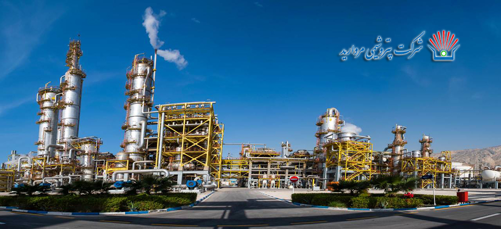 به گزارش پتروجنوب به نقل از روابط عمومی و امور فرهنگی پتروشیمی مروارید؛ درآمدهای عملیاتی شرکت با رشد ۳۱ درصدی از ۸۴,۷۰۰ میلیارد ریال در شش ماه سال گذشته به ۱۱۱,۴۶۰ میلیارد ریال در نیمه نخست سال جاری رسیده است. این افزایش، بیانگر پایداری تولید و مدیریت موفق در بازار فروش است.