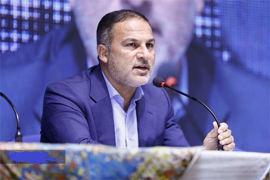 به گزارش پتروجنوب به نقل از روابط عمومی و امور فرهنگی پتروشیمی مروارید، دکتر جواد زارع‌پور مدیرعامل این هلدینگ با اعلام این خبر گفت: سفارش گذاری‌های ساخت کاتالیست سنتز متانول، راکتور فوق سنگین متانول، مبدل‌های حرارتی و سکندری ریفورمر برای نخستین بار در کشور توسط این هلدینگ صورت گرفت و ایران اسلامی از این جهت به خودکفایی رسید و پتروفرهنگ را به عنوان یکی الگوی حمایت از تولید داخل مطرح کرد.