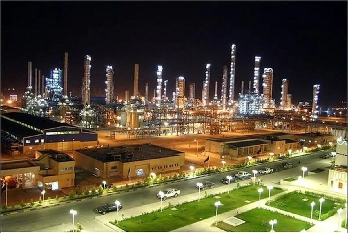 به گزارش پترو جنوب به نقل از وزارت نفت، غلامعباس حسینی در تشریح مهم‌ترین دستاوردهای شرکت مجتمع گاز پارس جنوبی از ابتدای آغاز به کار دولت چهاردهم تاکنون بیان کرد: در این بازه زمانی، بیش از ۳۱۰ میلیارد مترمکعب گاز ترش از سکوهای دریایی دریافت و پس از فرآورش، بیش از ۳۰۱ میلیارد مترمکعب گاز شیرین به خطوط سراسری گاز کشور ارسال شده است؛ رقمی که نقش تعیین‌کننده پارس جنوبی در تأمین پایدار انرژی کشور را بیش از پیش نمایان می‌سازد.