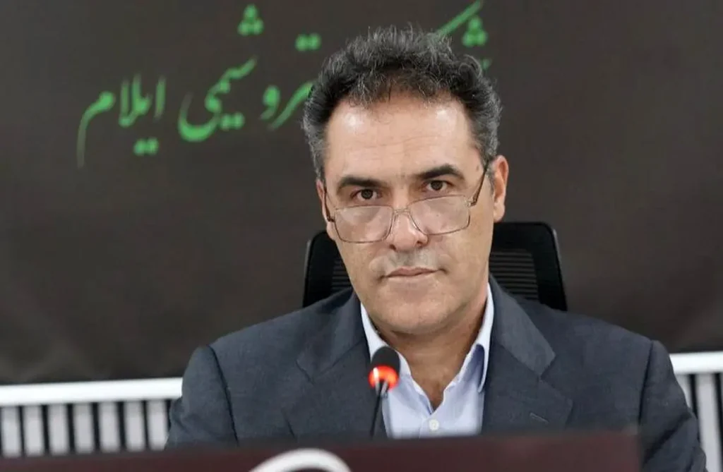 به گزارش پترو جنوب به نقل از ایلنا، یوسف شریفی، مدیرعامل "پتروشیمی ایلام" با اشاره به بدهی‌های ارزی و ریالی این شرکت اظهار کرد: بخش قابل‌توجهی از تعهدات مربوط به سال‌های گذشته است و با وجود پرداخت بخشی از بدهی‌ها در سال جاری، حجم تعهدات انباشته و برخی چالش‌های ساختاری، مدیریت مالی شرکت را با دشواری‌هایی مواجه کرده است.